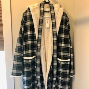 LL Bean Women’s Sherpa-Lined Hooded Robe, Dress Gordon Plaid, Sz M Reg, NWT